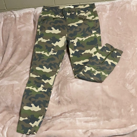 GAP Denim - Gap Women’s Camo Jeans